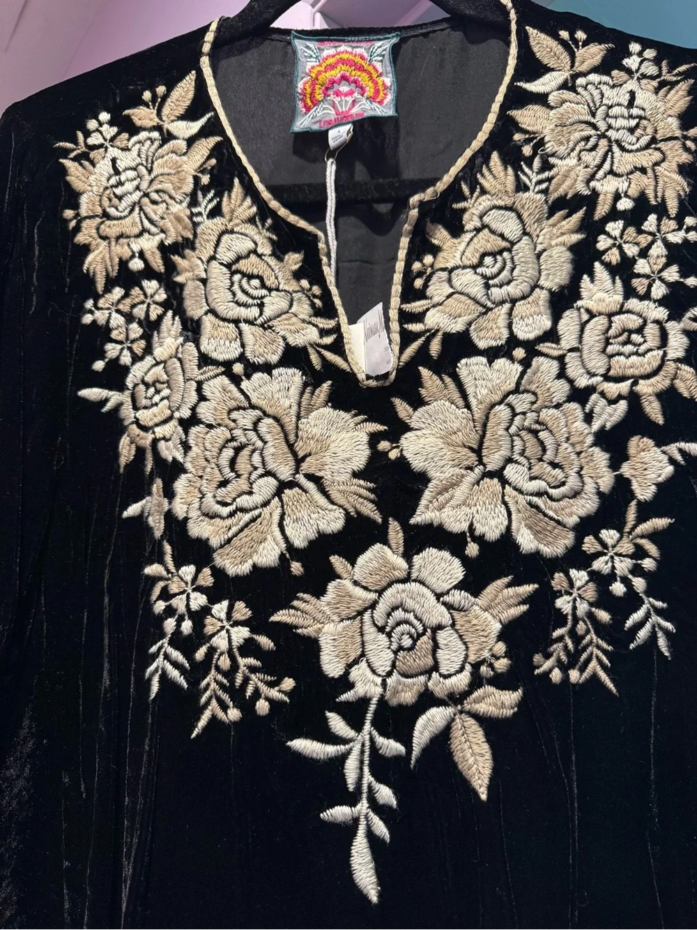 NWT!! Johnny Was Size L Embroidered Velvet Tunic Top - Black with Gold Floral - Picture 4 of 9